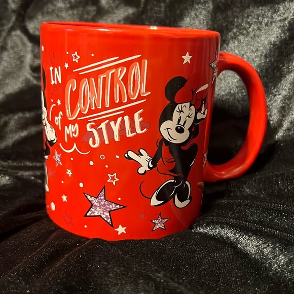 Minnie Mouse Red Mug - Picture 1 of 5